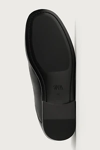 LEATHER LOAFERS
