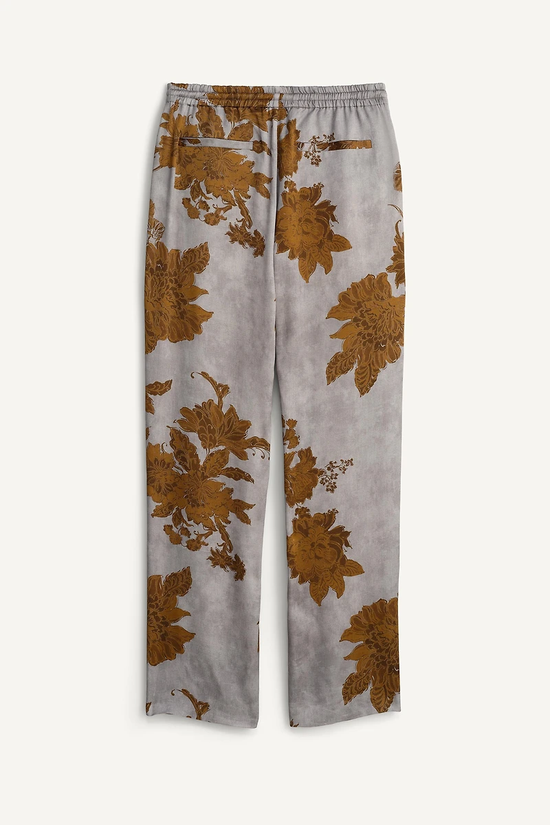 FLOWY RELAXED FIT PANTS