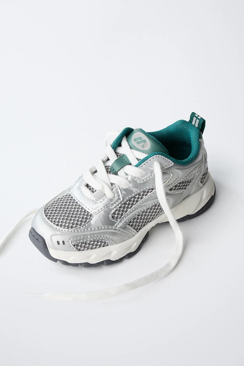MESH SNEAKERS