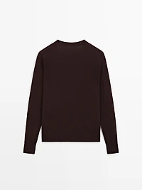 100% wool fine knit crew neck sweater