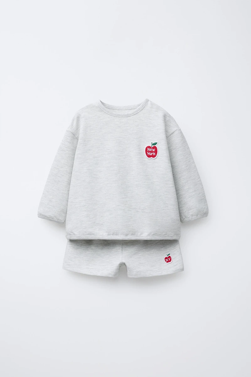 SWEATSHIRT AND BERMUDA SHORTS SET WITH APPLE PATCH