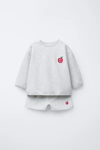 SWEATSHIRT AND BERMUDA SHORTS SET WITH APPLE PATCH