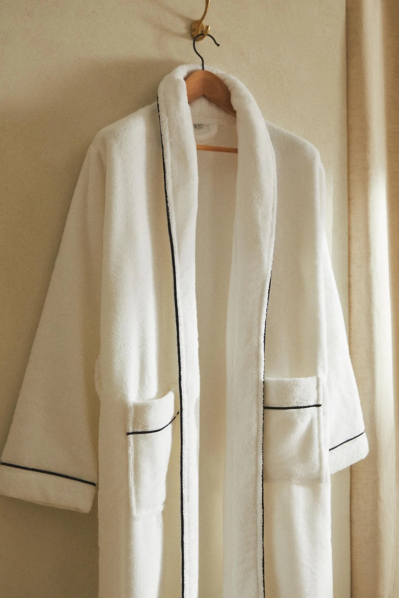 BATHROBE WITH PIPING (400 GXM²)