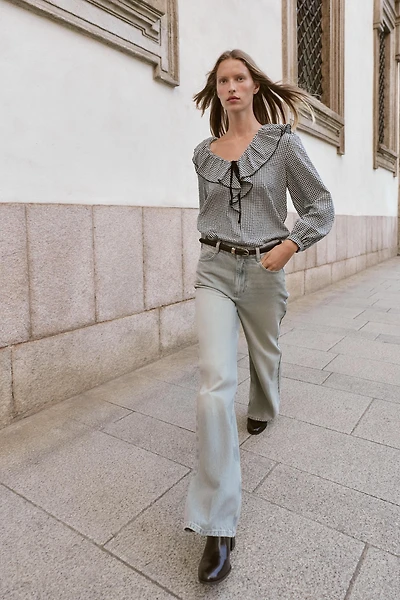 RUFFLED GINGHAM BLOUSE