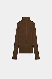 PULL EN MAILLE À COL MONTANT AVEC LAINE