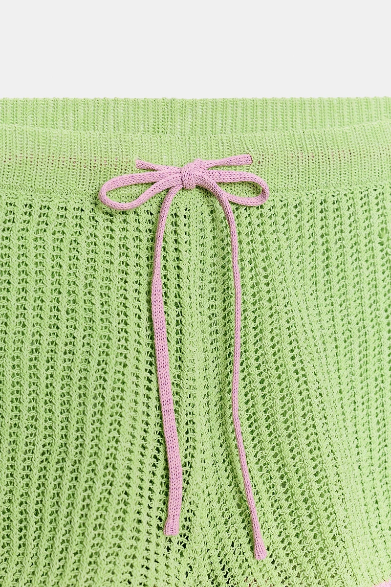 SHORT EN MAILLE À TAILLE ÉLASTIQUE