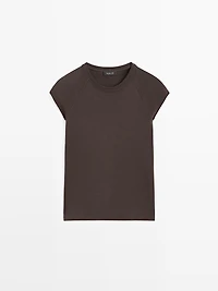 Cotton T-shirt with short raglan sleeves