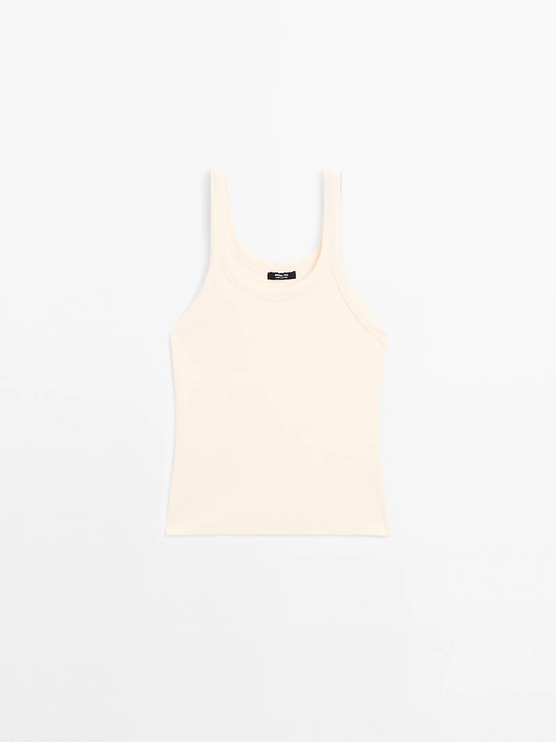 Cotton blend round neck top