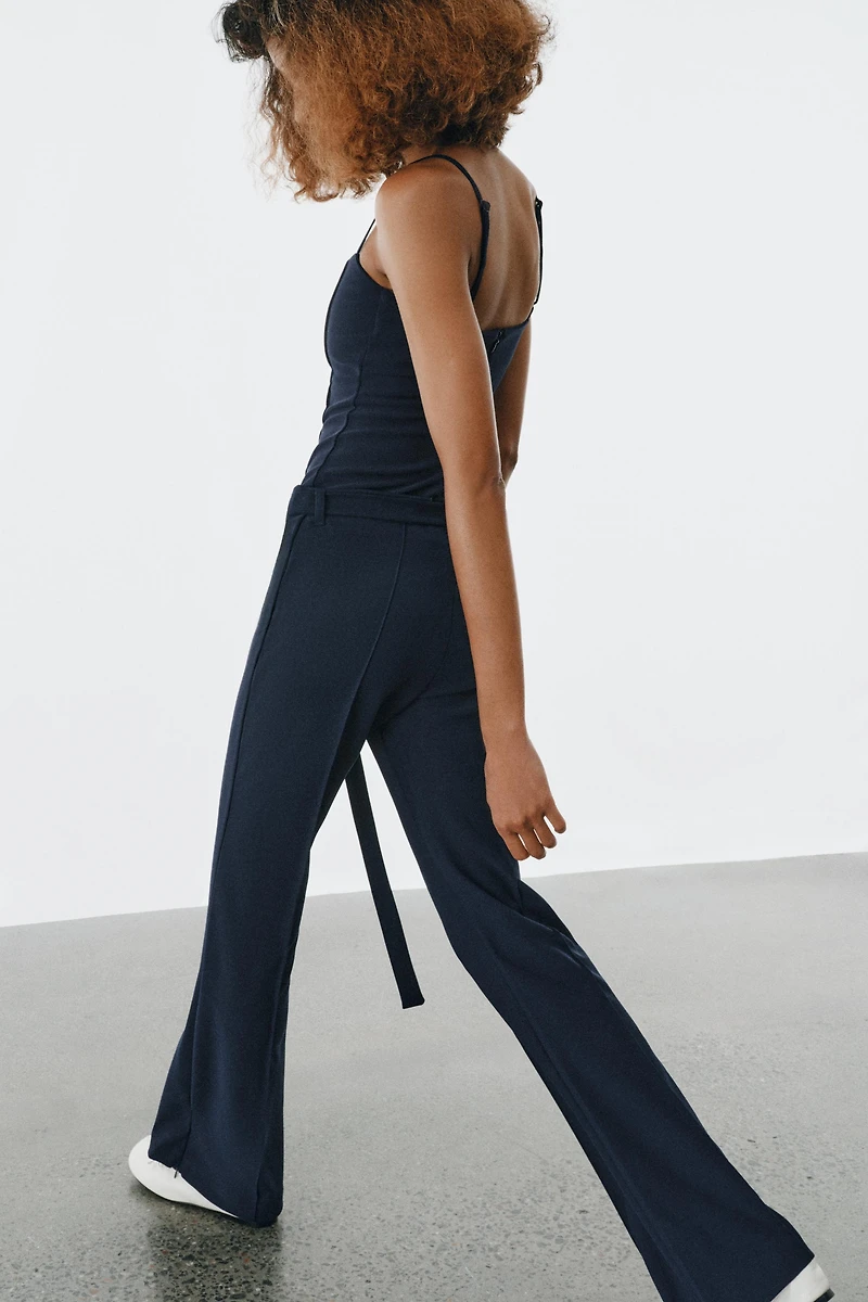 PANTALON AVEC CEINTURE EN CRÊPE