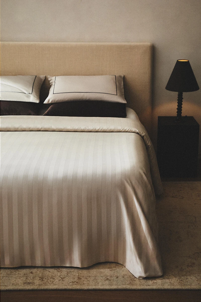 SATEEN STRIPED DUVET COVER (500 THREAD COUNT)