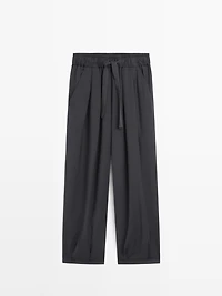 Voluminous wide-leg pleated trousers