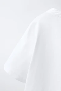 T-SHIRT POCHE FLEUR EN CROCHET