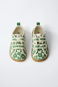 TENNIS BAREFOOT