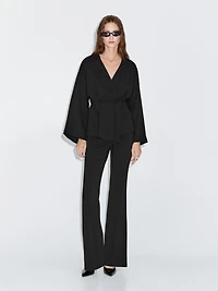Flowing V-neck kimono
