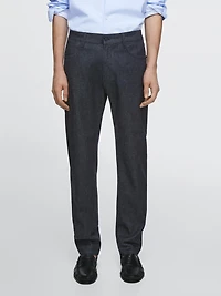 Lightweight slim-fit rinse wash jeans