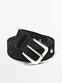 Ceinture ajourée à clous