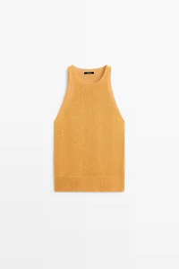 Sleeveless knit halter top
