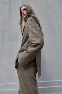 OVERSIZED PLAID BLAZER