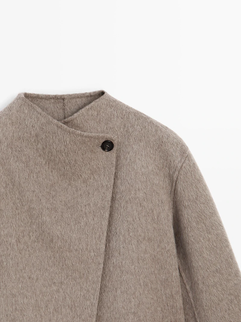 Manteau court finition brossée