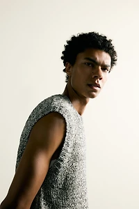 TEXTURED KNIT VEST