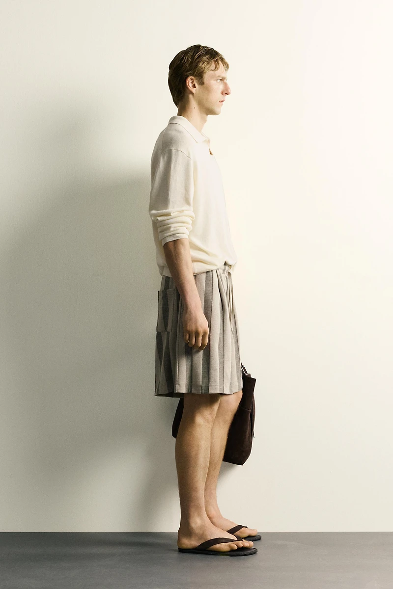 STRIPED JACQUARD PLEATED SHORTS
