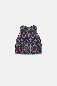 EMBROIDERED EYELET TOP