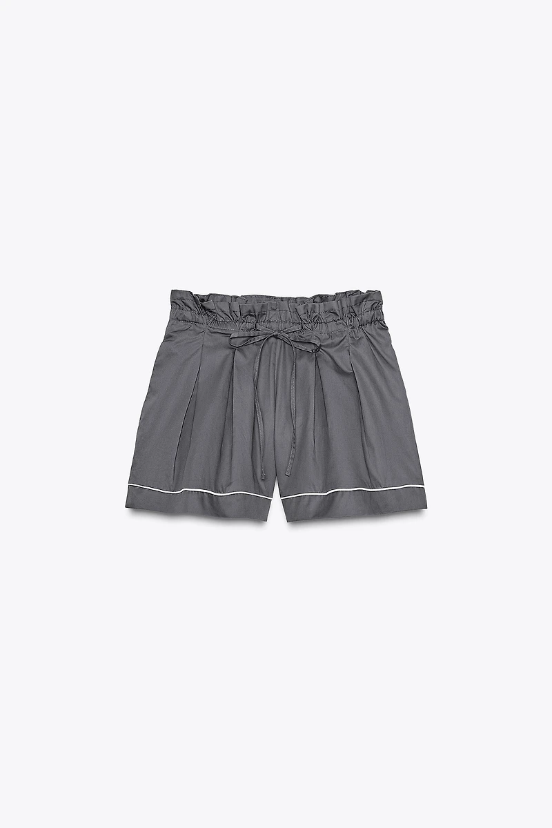PIPING DETAIL VOLUME SHORTS