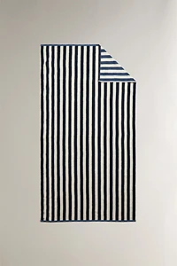 REVERSIBLE STRIPED BEACH TOWEL