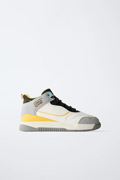 STUMBLE GUYS ™ © SCOPELY HIGH TOP SNEAKERS