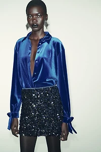 CHEMISE EN VELOURS AVEC LACETS