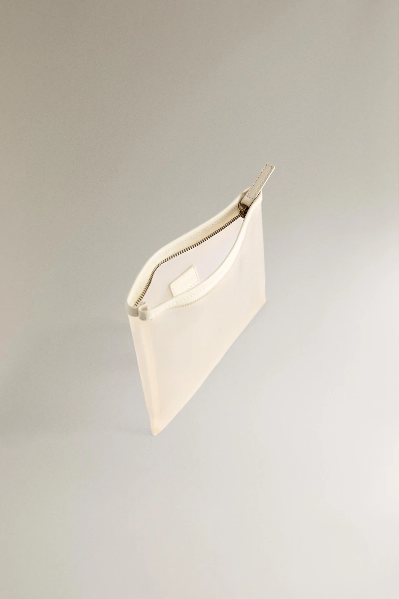 SMALL MESH MAKEUP BAG