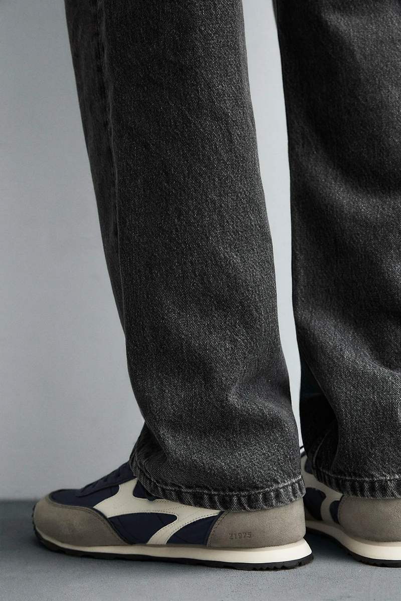 RETRO STYLE SNEAKERS