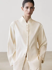 Flowing overshirt with collar detail
