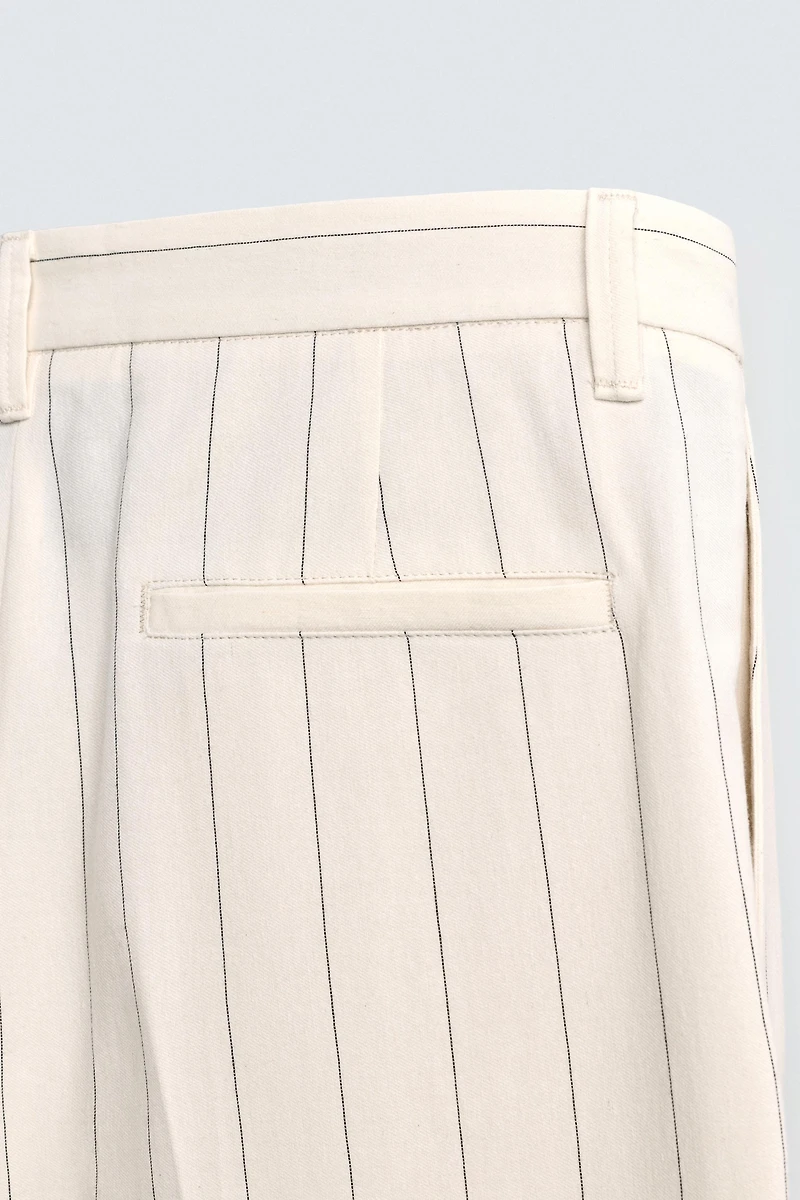 PLEATED STRIPE PANTS