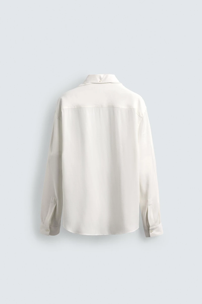 FLOWY SHIRT WITH SHORT TIE