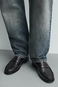 MOCASSINS EN CUIR AVEC MASQUE