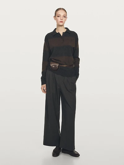 100% cashmere sweater with pocket detail