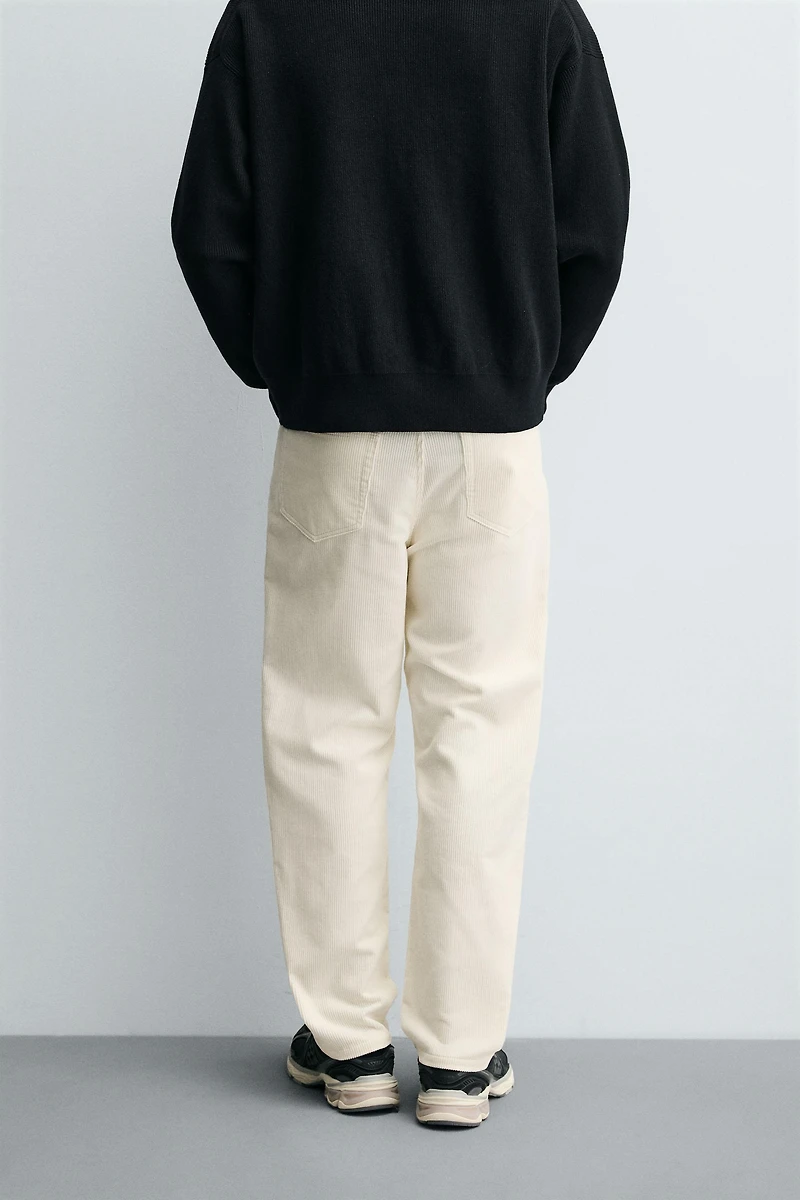 PANTALON REGULAR FIT EN VELOURS CÔTELÉ