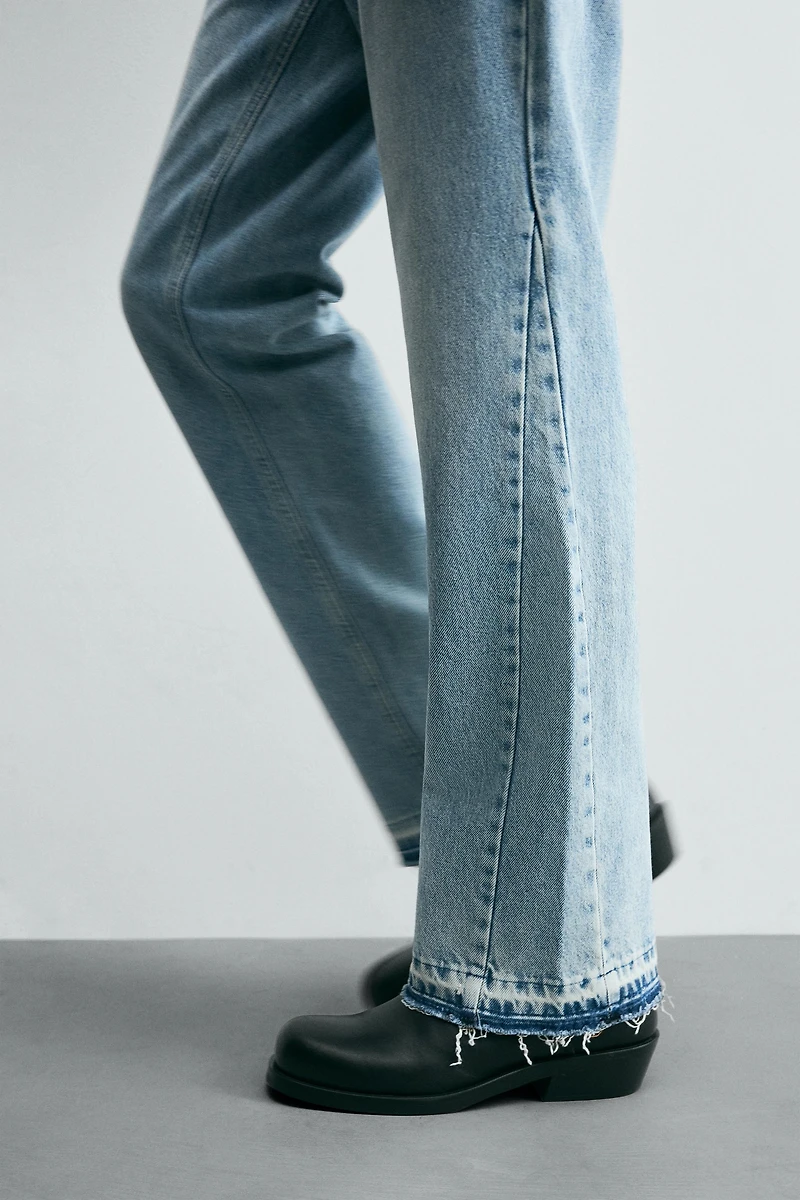FLARE FIT JEANS