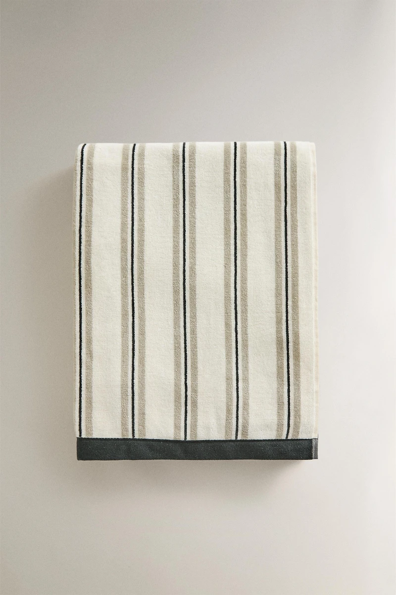 VELOUR BEACH TOWEL WITH COMBINED STRIPES