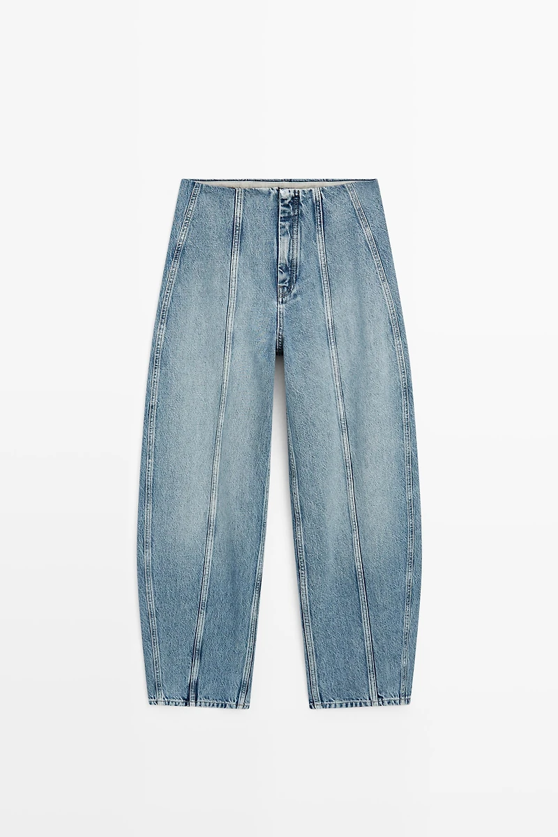 Barrel fit jeans with seam details