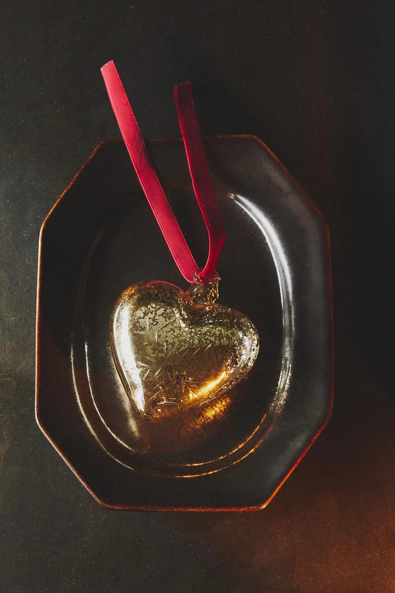 CRACKLED HEART CHRISTMAS TREE ORNAMENT