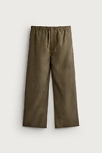 RELAXED FIT FLOWY PANTS