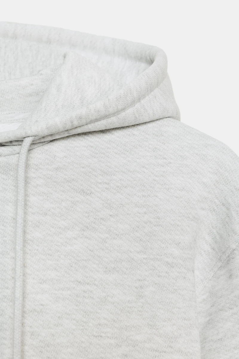 HOODED SWEATSHIRT