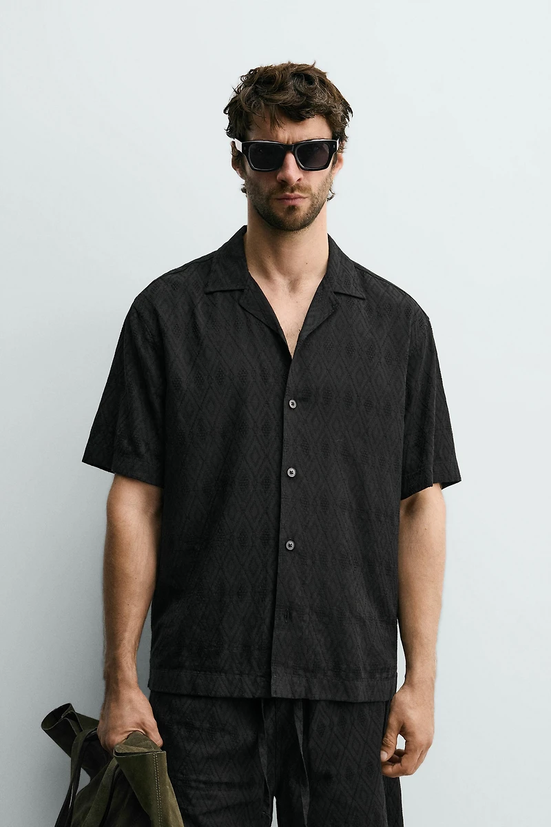 GEOMETRIC JACQUARD RELAXED FIT SHIRT