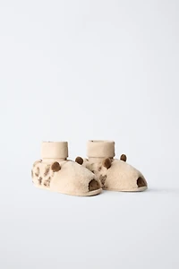 GIRAFFE SLIPPERS