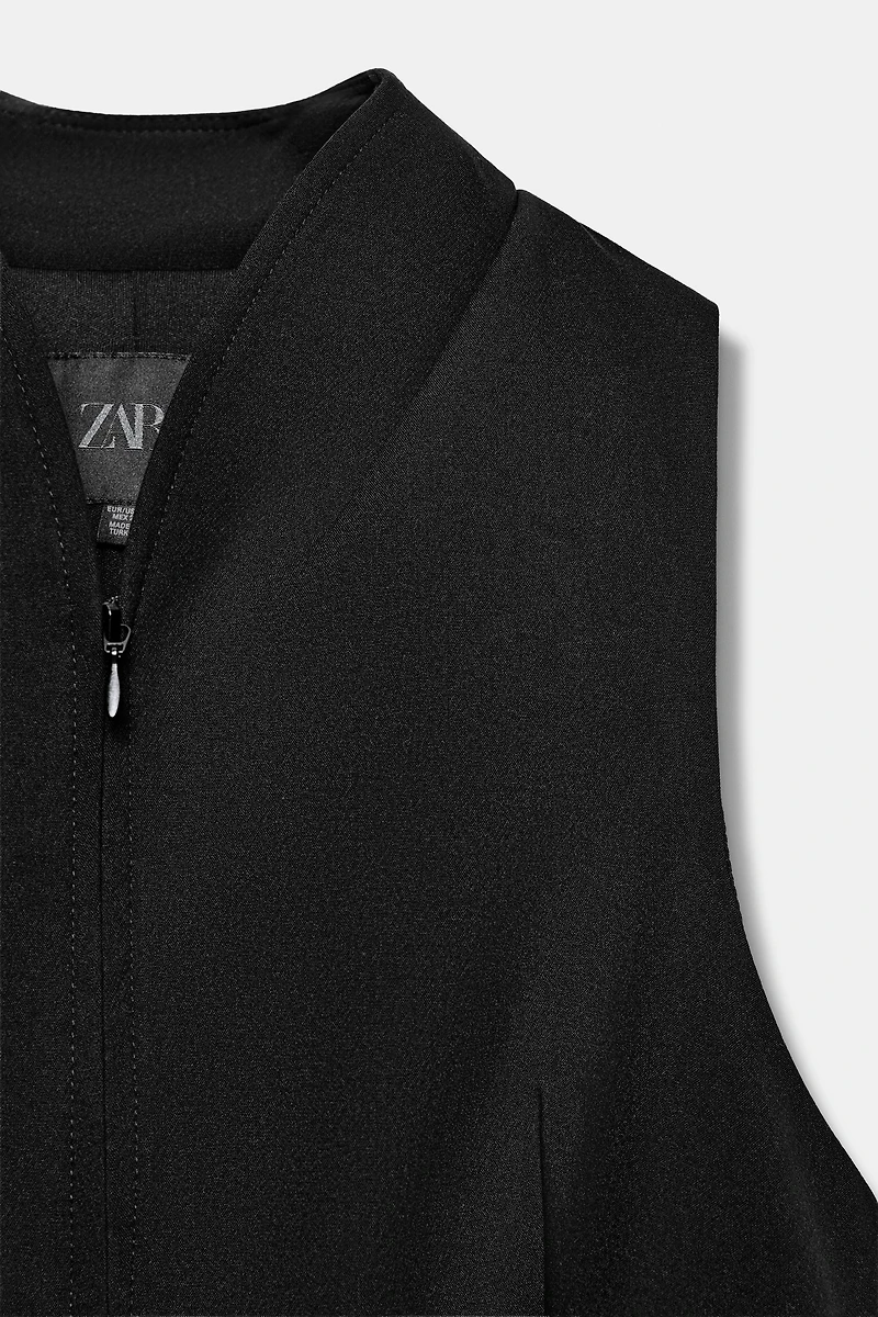 TAILORED VOLUME VEST