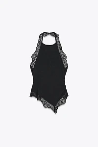 TEXTURED LACE HALTER TOP