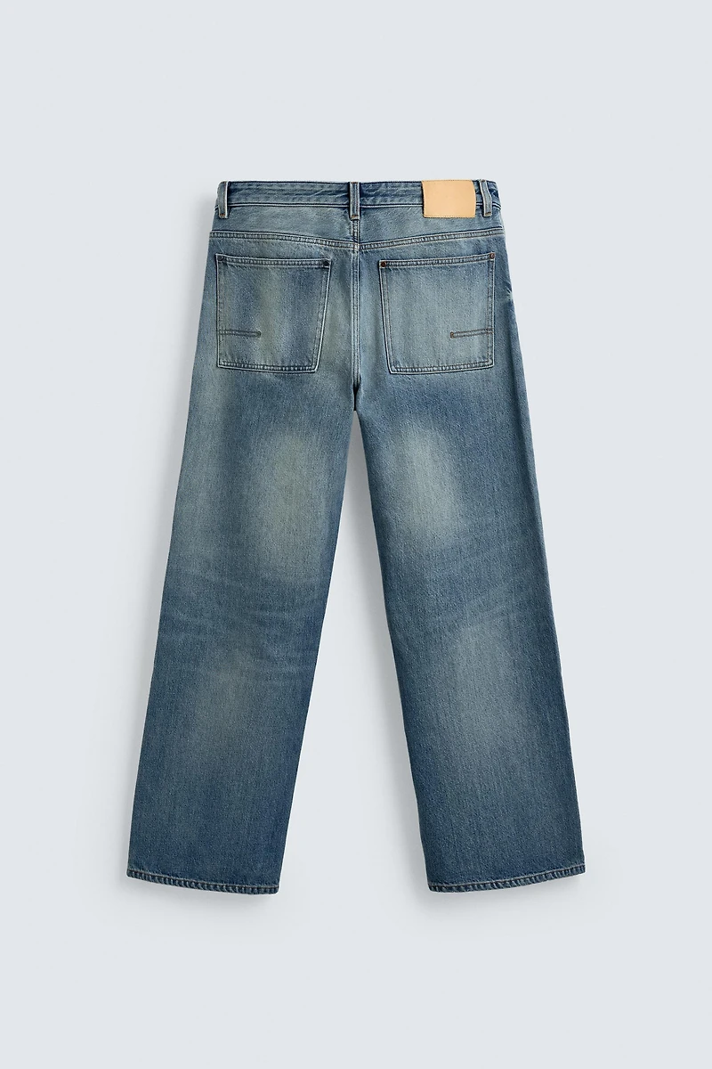 FLARE FIT JEANS