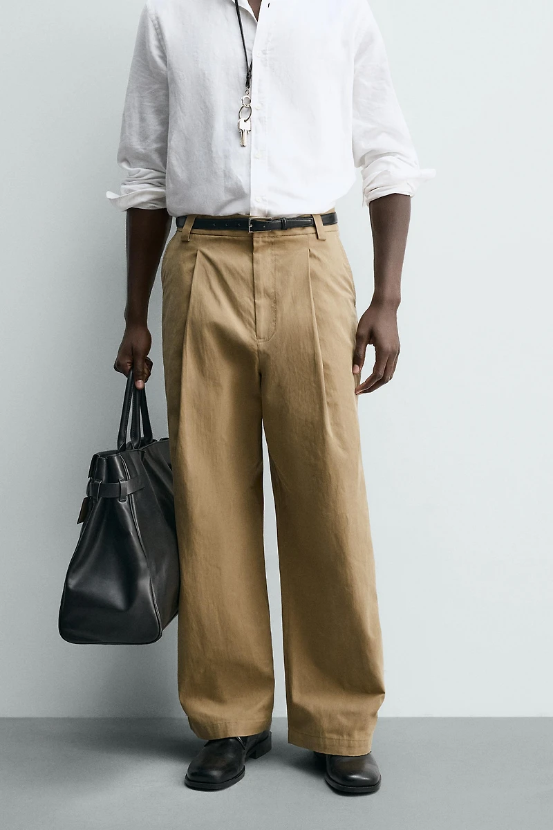 PLEATED BARREL FIT PANTS